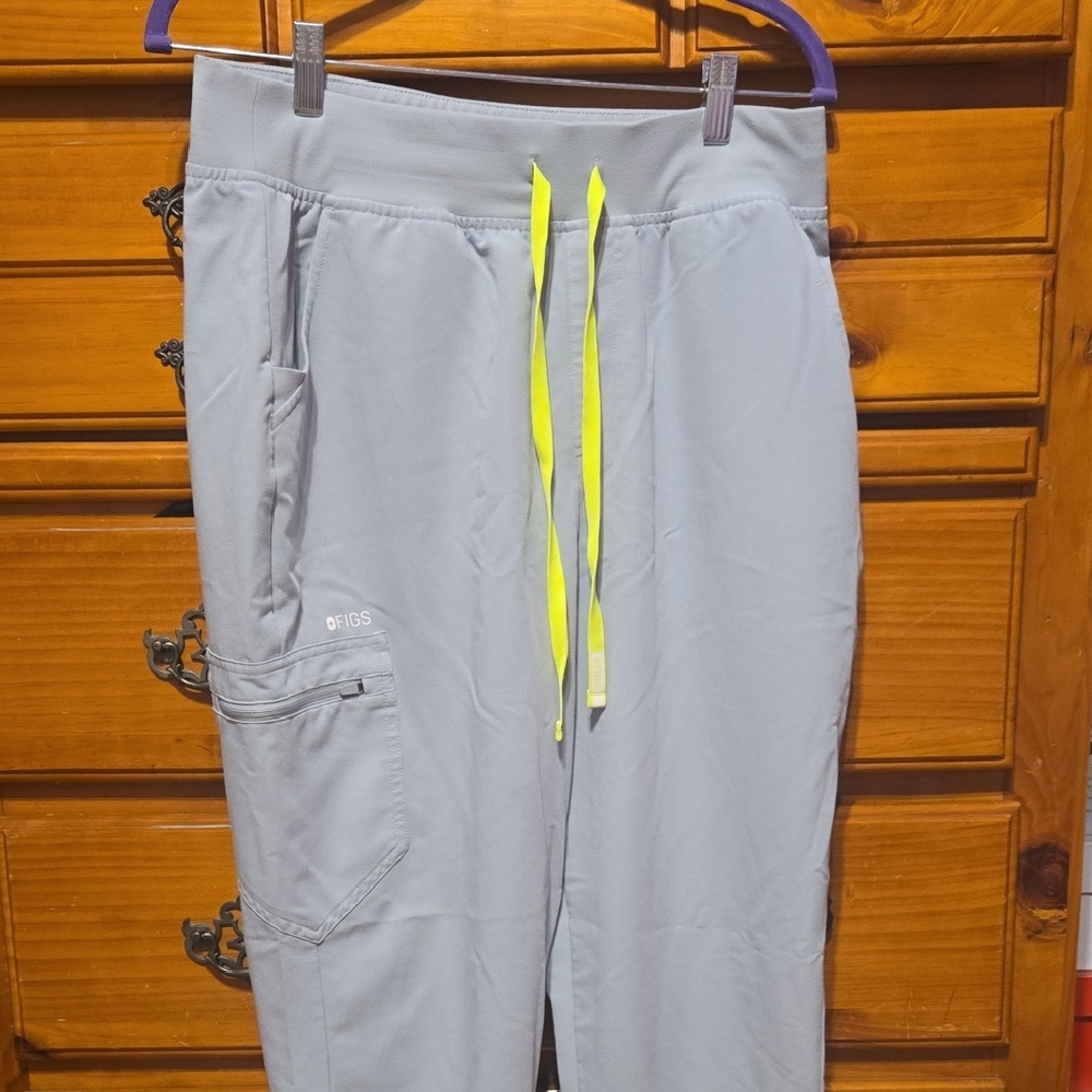 Figs High Waisted Uman Relaxed Jogger Scrub Neon Yellow Drawstrings